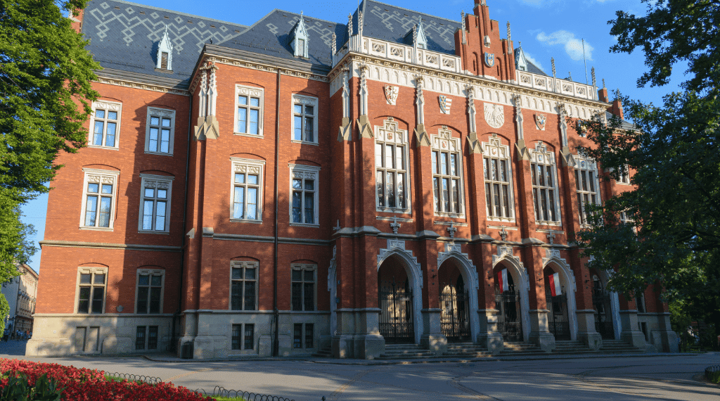 Best Universities in Poland for Moroccan Students